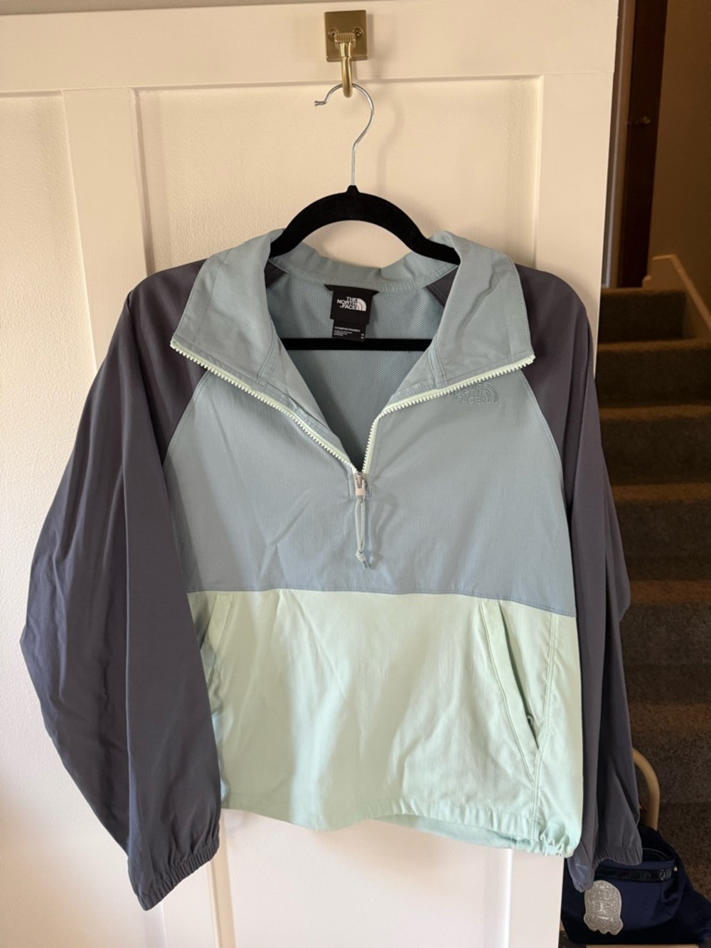 The North Face class v pullover anorak medium